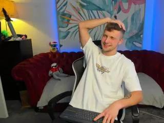 randy_rollins on Flirt4Free 
