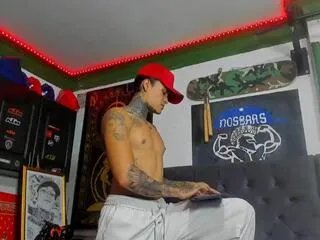 Offline raymond_courtois on Flirt4Free