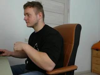 richard_dullas on Flirt4Free 