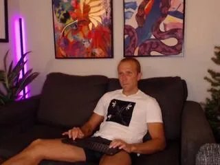 Freechat rob_ryder on Flirt4Free