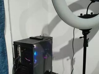 Offline rose_humphrey on Flirt4Free