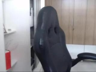 Offline roxana_mature on Flirt4Free