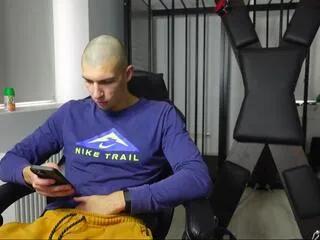 ryan_dozer on Flirt4Free