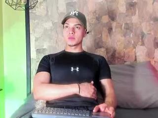 ryan_greys on Flirt4Free 