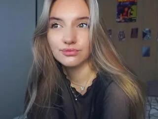 selina_vandernoot on Flirt4Free