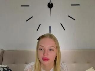 sunniva_hazle on Flirt4Free 