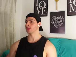thom_roger on Flirt4Free 