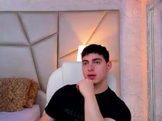 thom_roger on Flirt4Free 