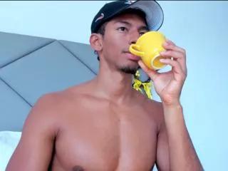 tylor_jess on Flirt4Free 