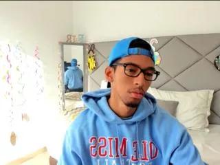 tylor_jess on Flirt4Free 