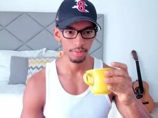 tylor_jess on Flirt4Free 