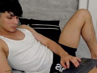 williams_launther on Flirt4Free 