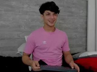 williams_launther on Flirt4Free 