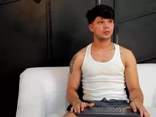 williams_launther on Flirt4Free 
