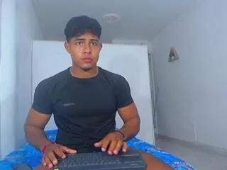 xavier_bryant on Flirt4Free 