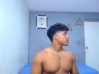 xavier_bryant on Flirt4Free 