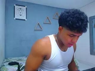 xavier_bryant on Flirt4Free 