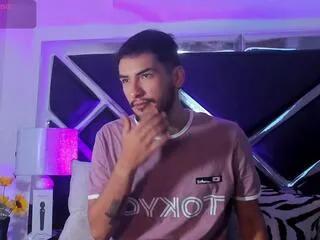 yoggi_aron on Flirt4Free 
