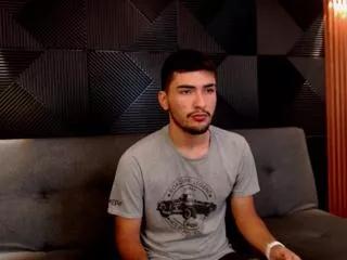 yoggi_aron on Flirt4Free 