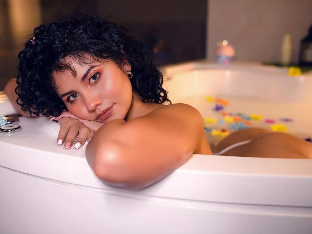 CanelaLebrand on LiveJasmin