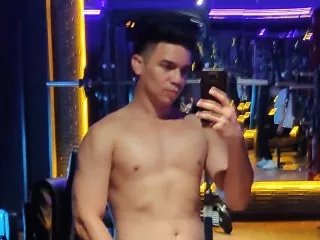 Offline AlexRedfield on Streamate