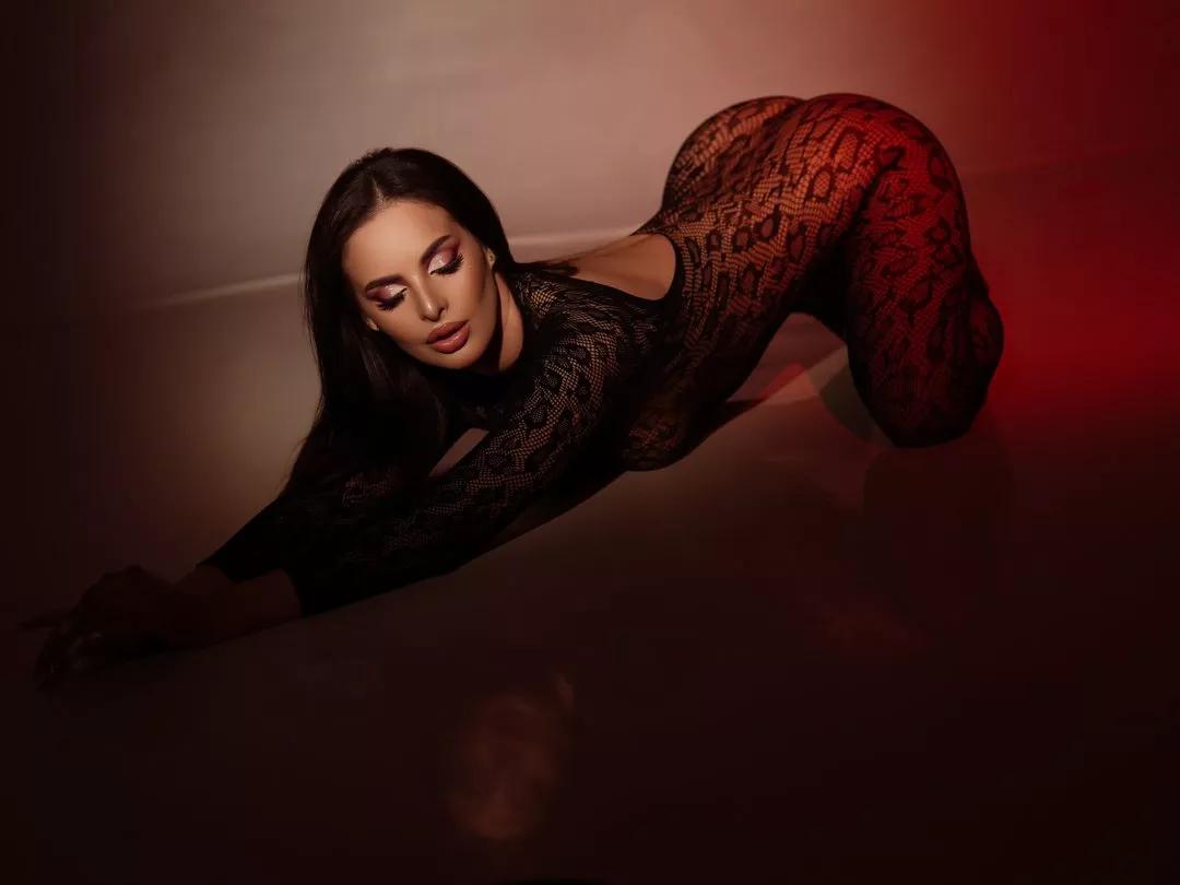 AlmaLuv on Streamate 