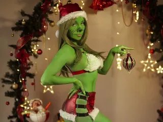 Offline AmbarHiills on Streamate