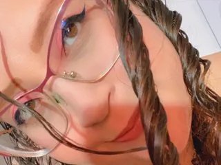 Offline Amberbedoya_18 on Streamate