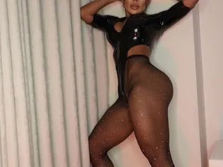 Amylewiss — Sophistication is the norm and  there is no rush. I enjoy luxurious experiences where your time with me is an unforgettable escape, where  a  gentleman values class and guides me with respect as we explore new horizons of  pleaure together.