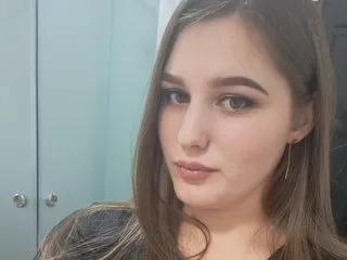 Annika19 on Streamate