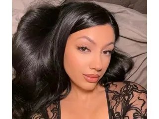 AudreyRay — Don't mistake gentle for weak because I know exactly how to handle you. I'll make you blush, beg and crave more every time we play.