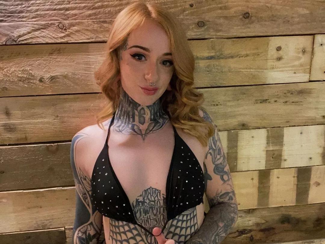 AzuraAliiBabestation on Streamate 