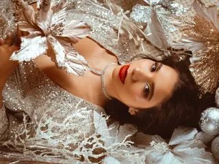 BellaSweet — In my room, you'll find a daring and adventurous woman. I love men who know how to give me pleasure. Let's have hot and dirty conversations that will help us reach climax.