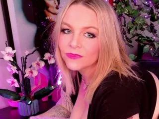 BlondeJJ on Streamate