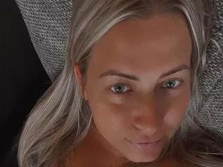 Offline Bunnyela on Streamate