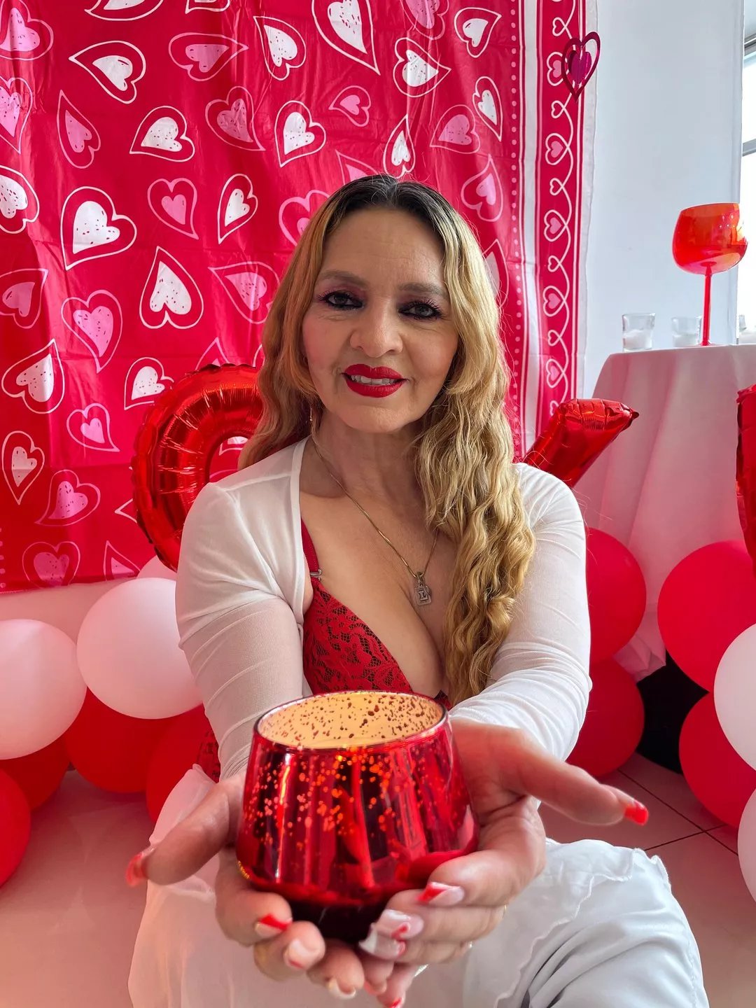 Offline ChalotteGrey on Streamate