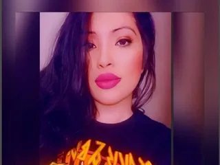 Offline CreamyDeeDee1287J on Streamate