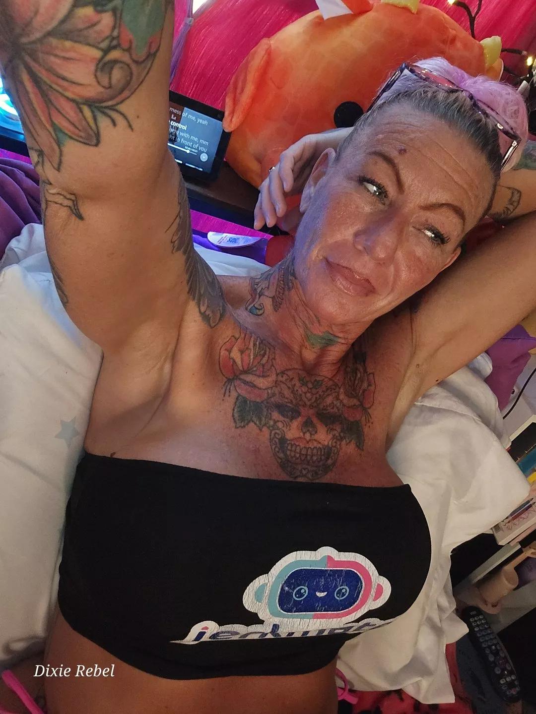 DixierebelDixiedime on Streamate 