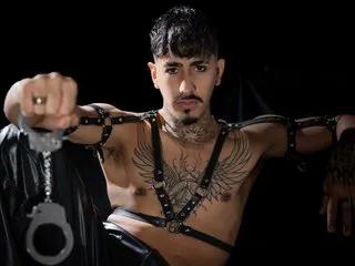 Donovan_Desmond on Streamate 