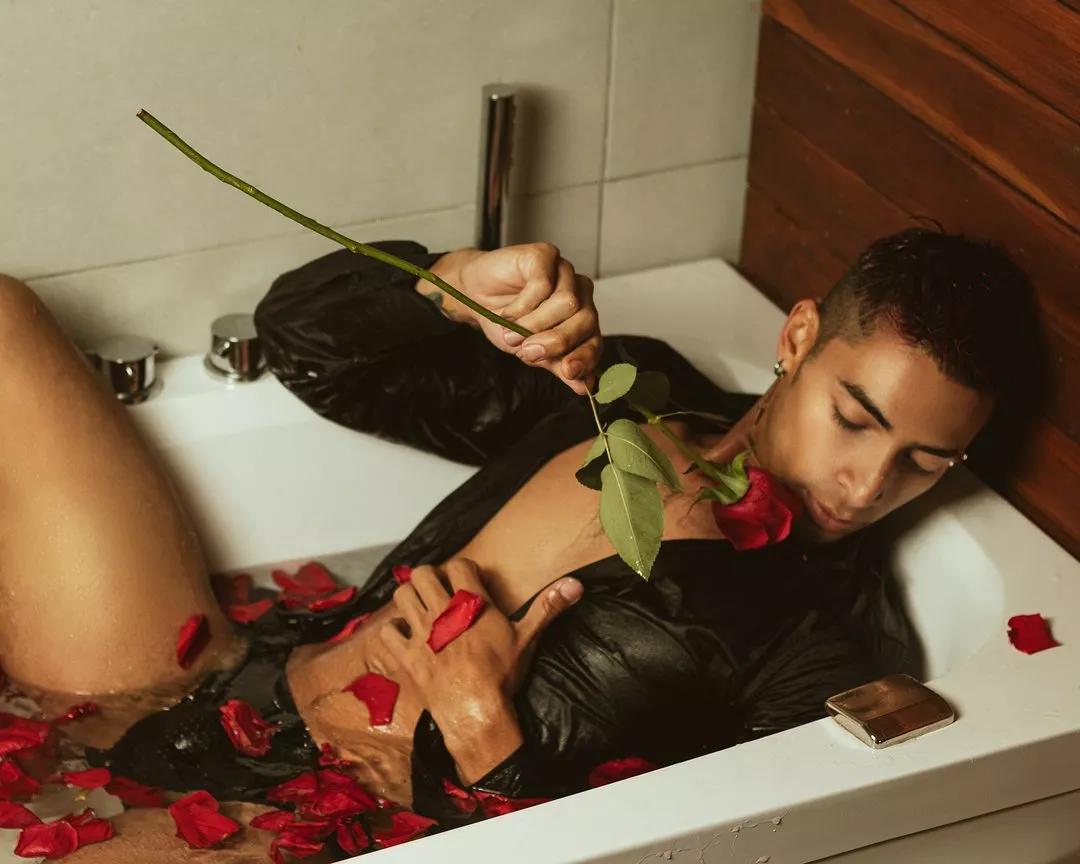 DrakeNeuman on Streamate