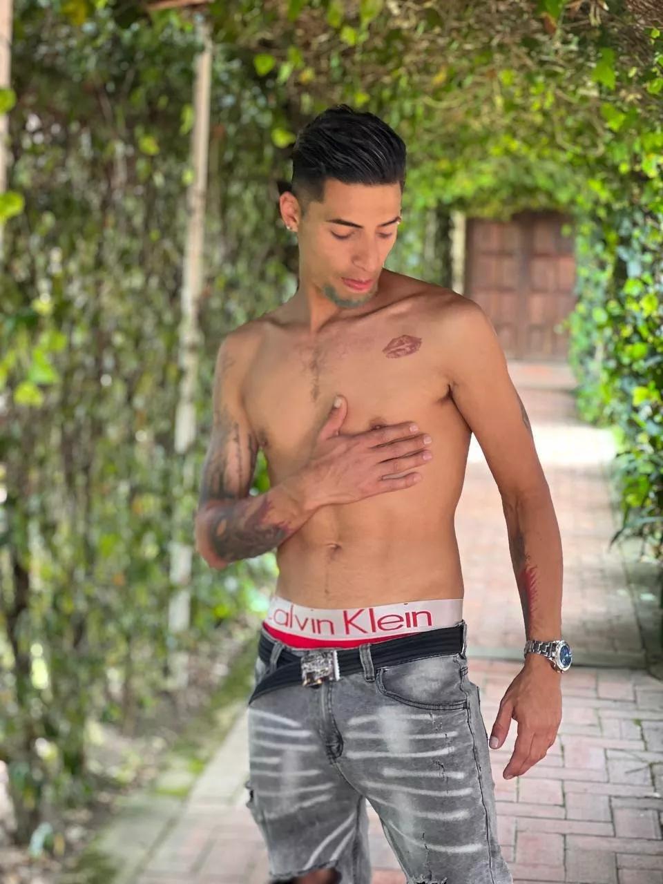 DrakeNeuman on Streamate