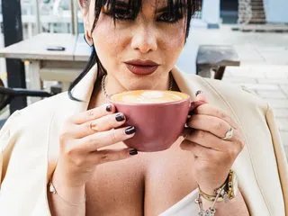 EmiliaSscoty — You may think I am a very serious girl because of my deep gaze, but I can be very naughty with my big tits and juicy ass, I am a voluptuous woman ready to please your fetishes.