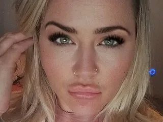 Offline Evie_Love on Streamate