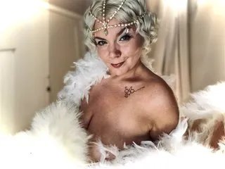 Offline GoddessPoppy on Streamate