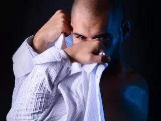 Offline GuesssWho24 on Streamate