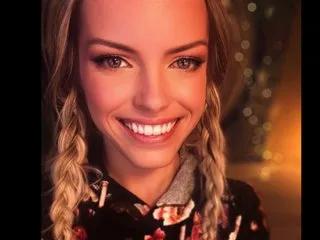 HurricaneDaisySkye on Streamate 