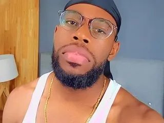 Offline JacksonKing18 on Streamate