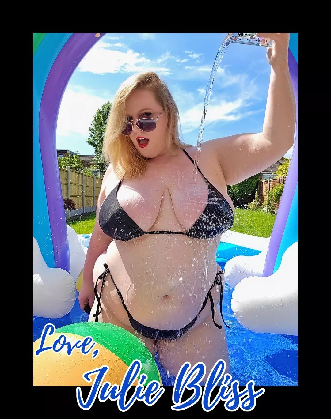 Offline Julie_Bliss on Streamate