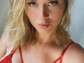 Offline KateDivineUK on Streamate