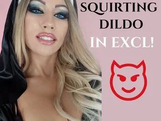 Offline LiaLennice on Streamate